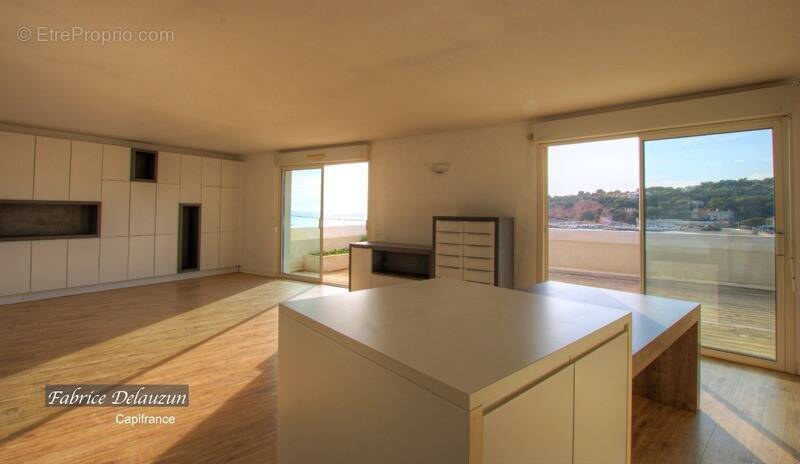 Appartement à CARRY-LE-ROUET