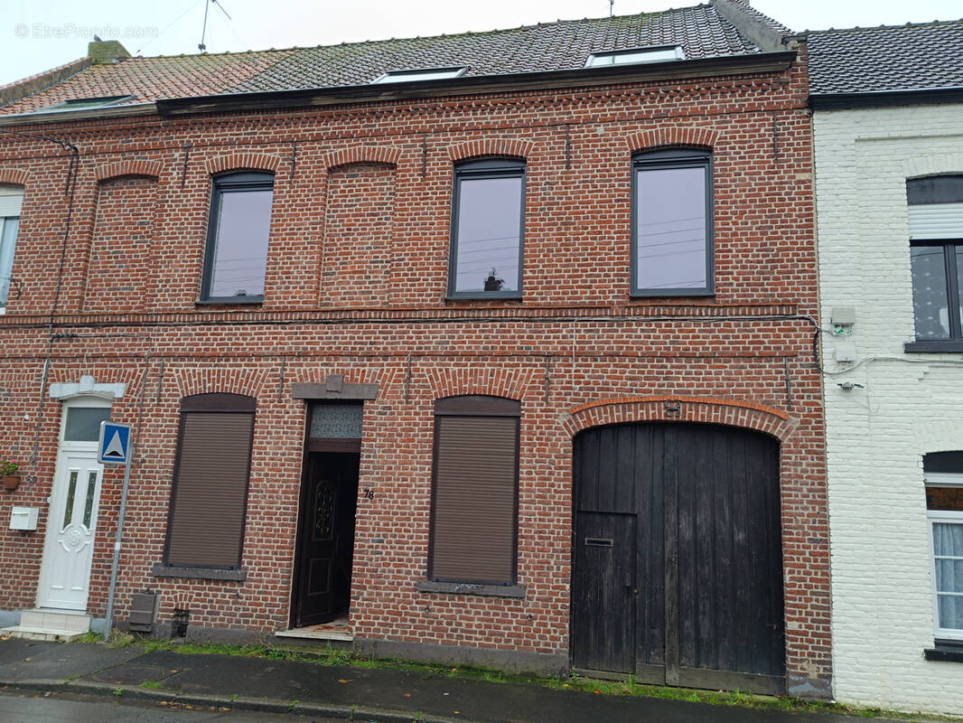 Maison à LEERS