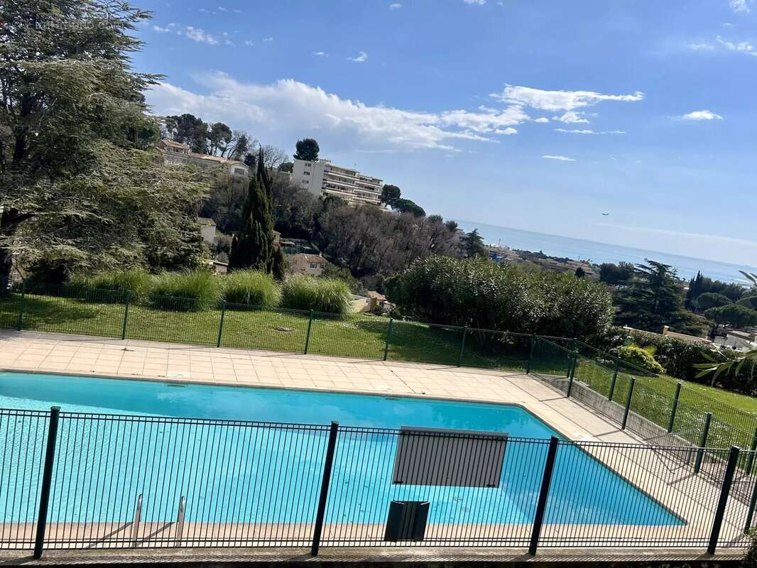 Appartement à VILLENEUVE-LOUBET