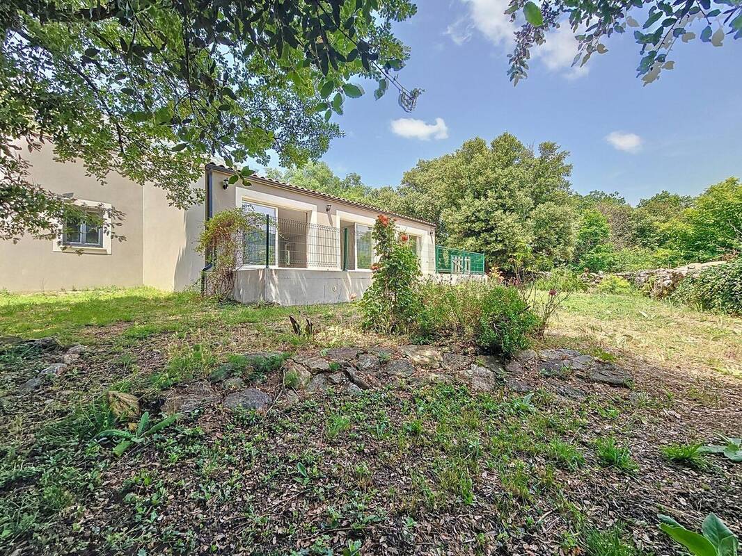 Photo 1 - Maison à COLOMBIERES-SUR-ORB