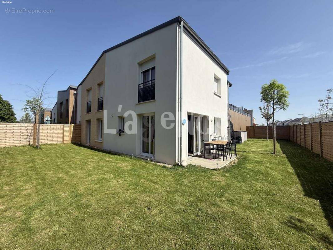 Appartement à CLAYE-SOUILLY