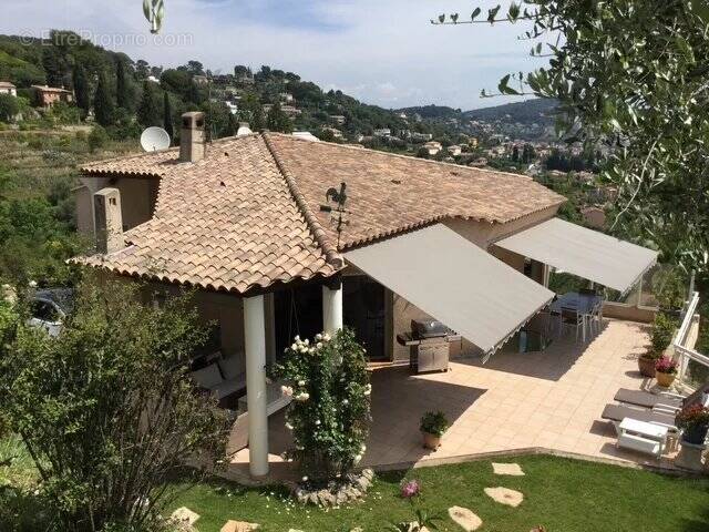 Maison à VALLAURIS