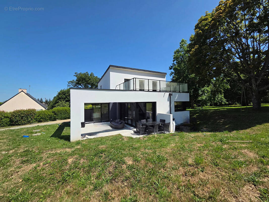 Maison à MELGVEN