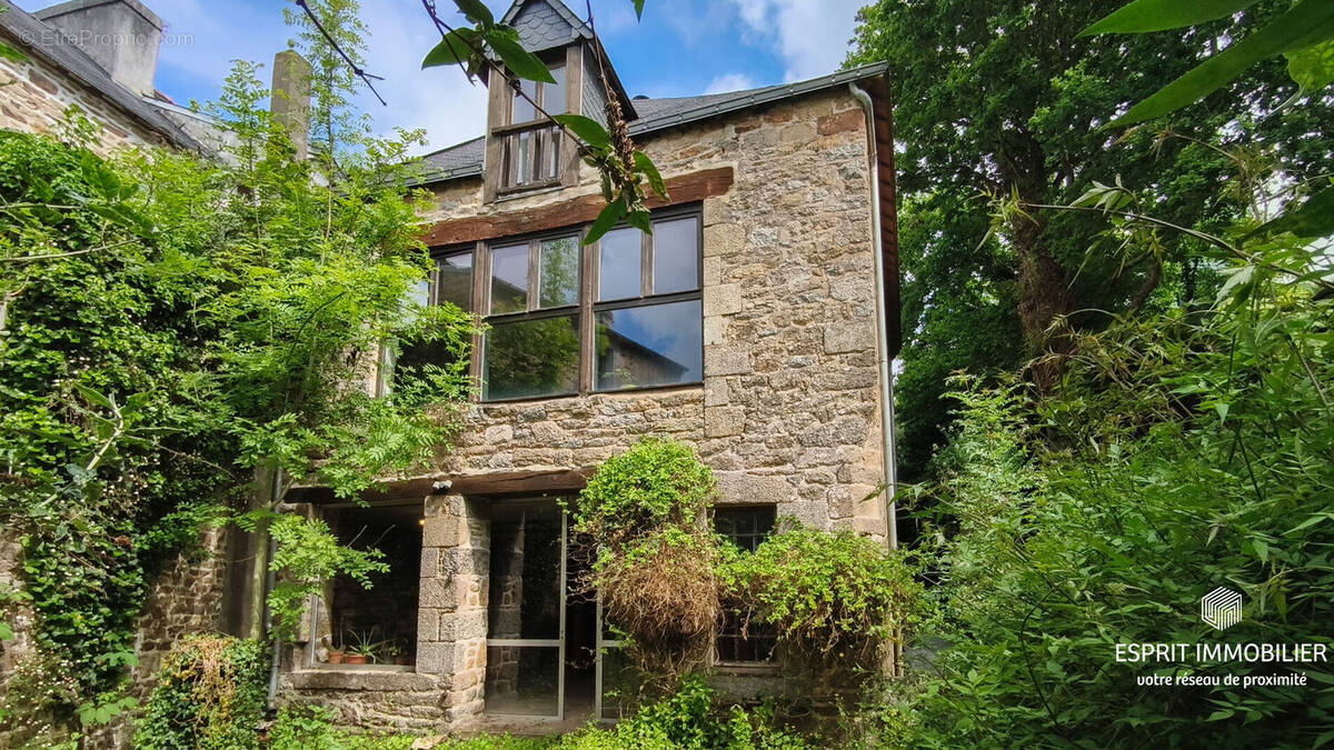 Maison à PONT-AVEN