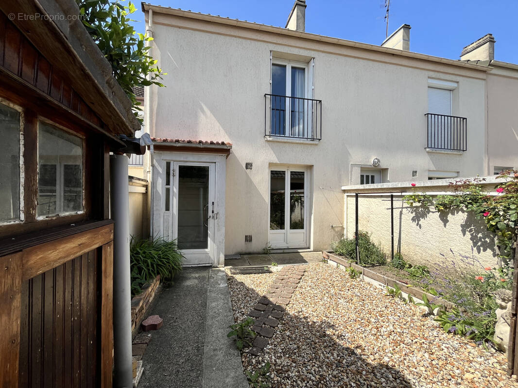 Maison à VILLEPREUX