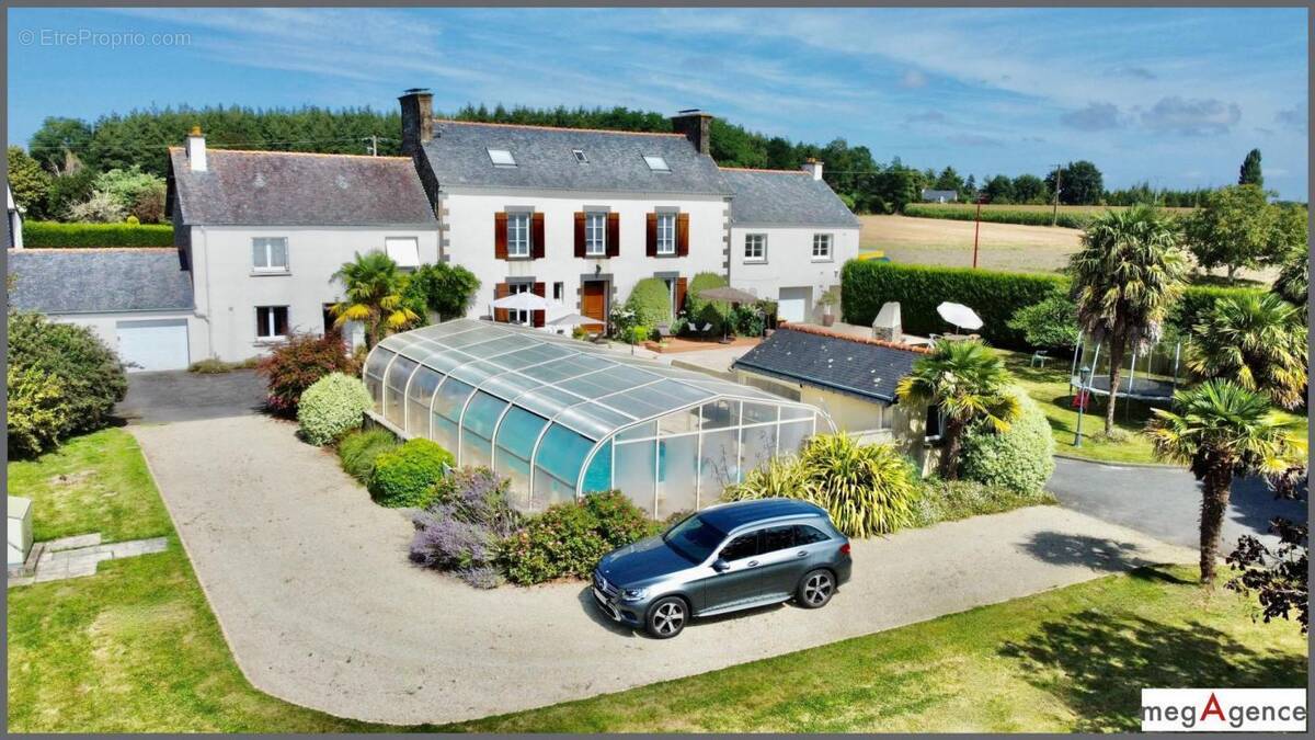 Maison à DOL-DE-BRETAGNE