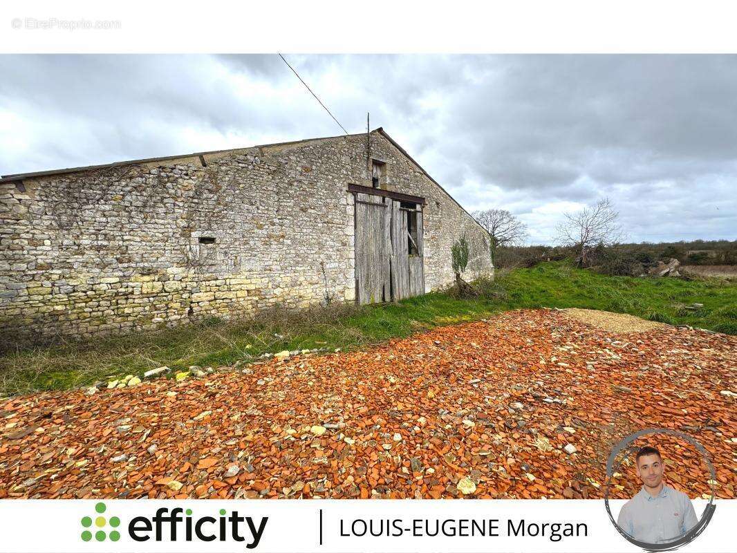 Maison à FLEURE
