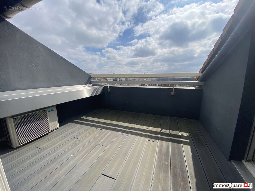 Appartement à LYON-8E