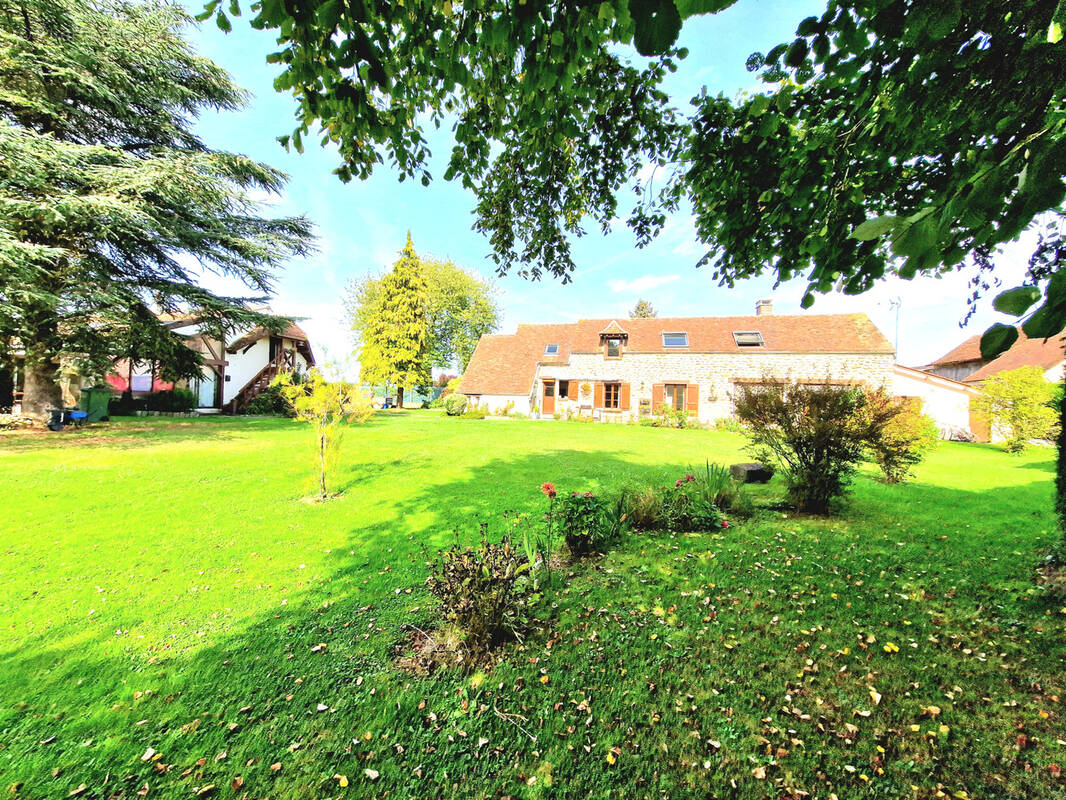 Maison à COULOMMIERS