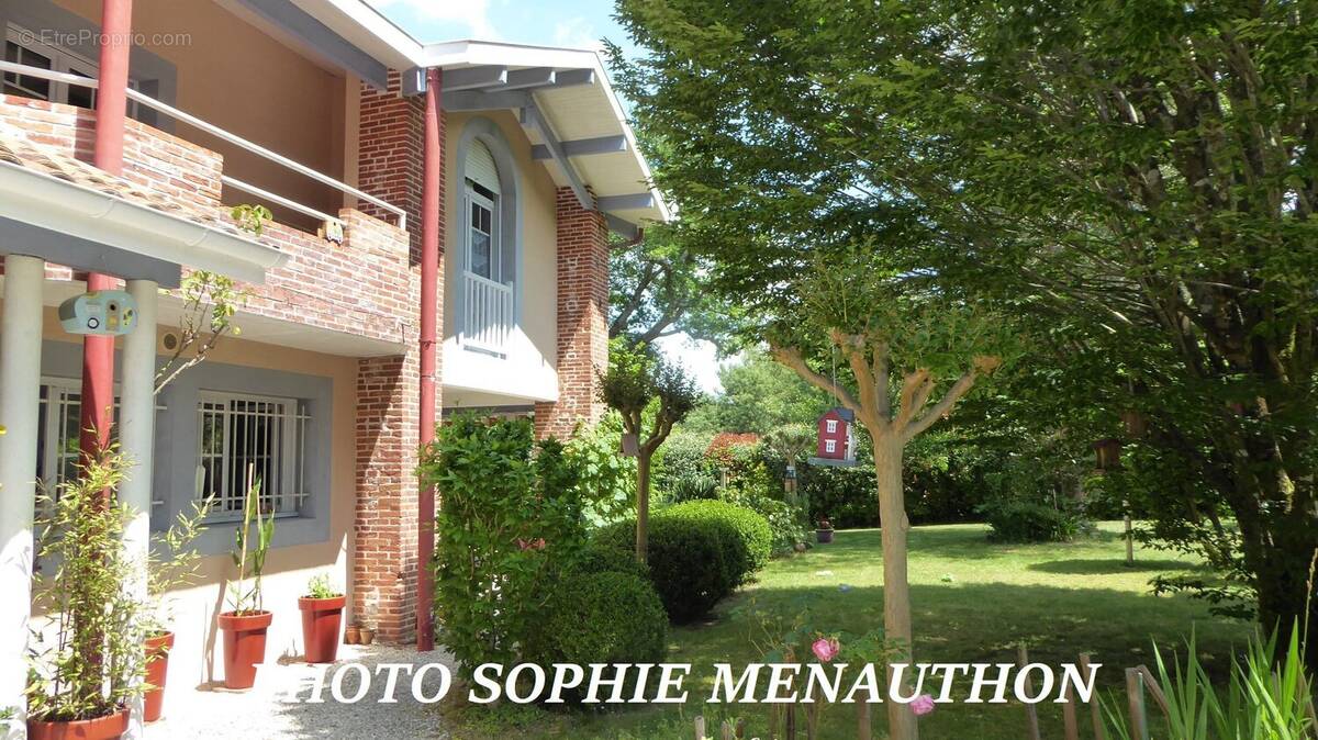 Maison à MEZOS