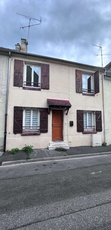 Maison à LAMORLAYE
