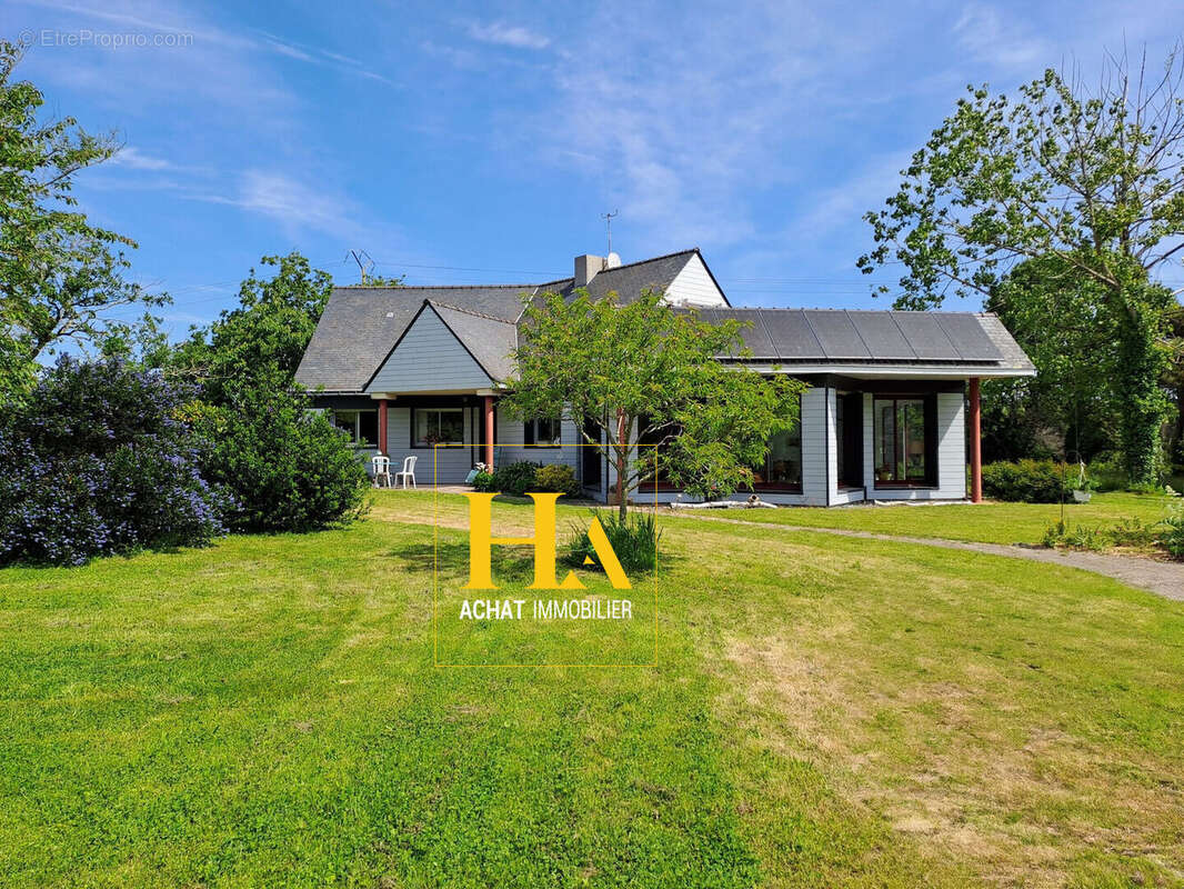 Maison à LA TURBALLE