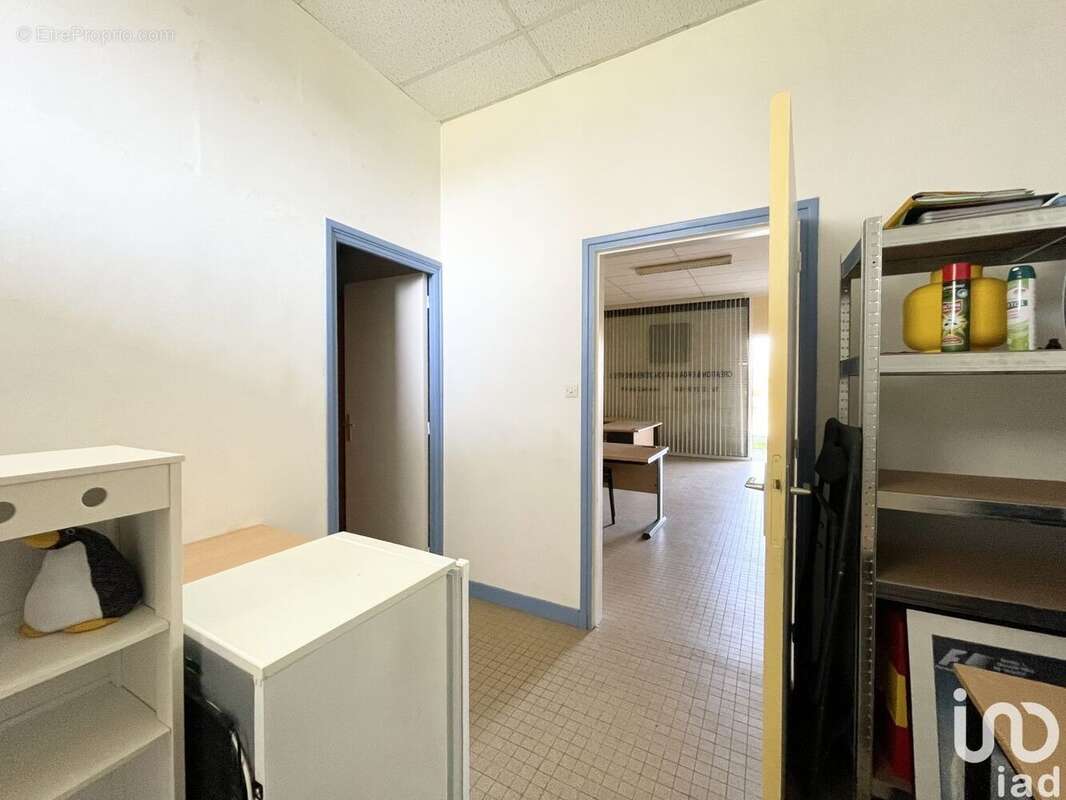 Photo 3 - Commerce à CAMIERS