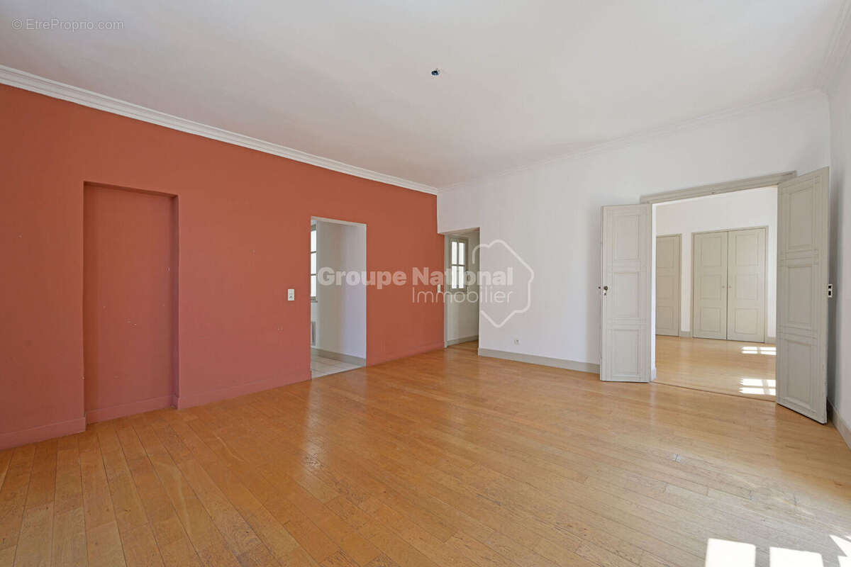 Appartement à NIMES