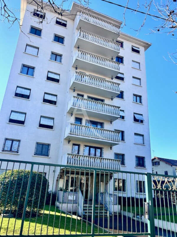 Appartement à LE BOURGET