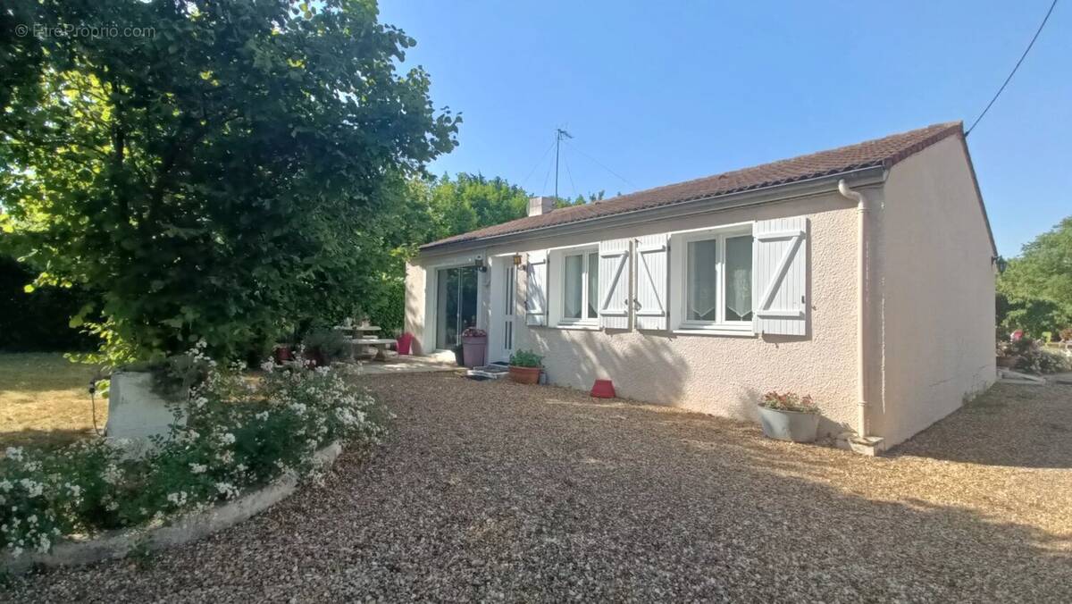 Maison à MARIGNY-BRIZAY
