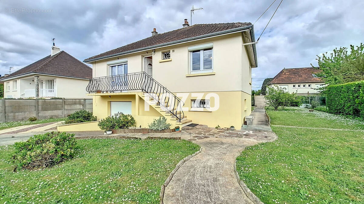 Maison à COURSEULLES-SUR-MER
