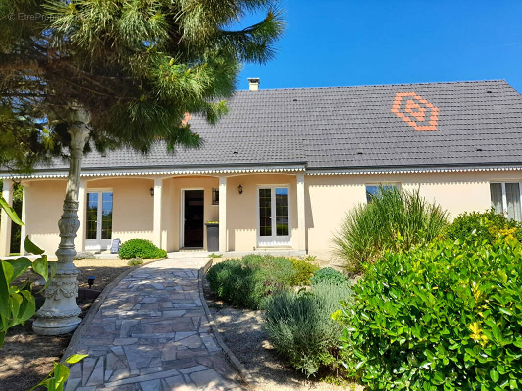 Maison à CHAUNY