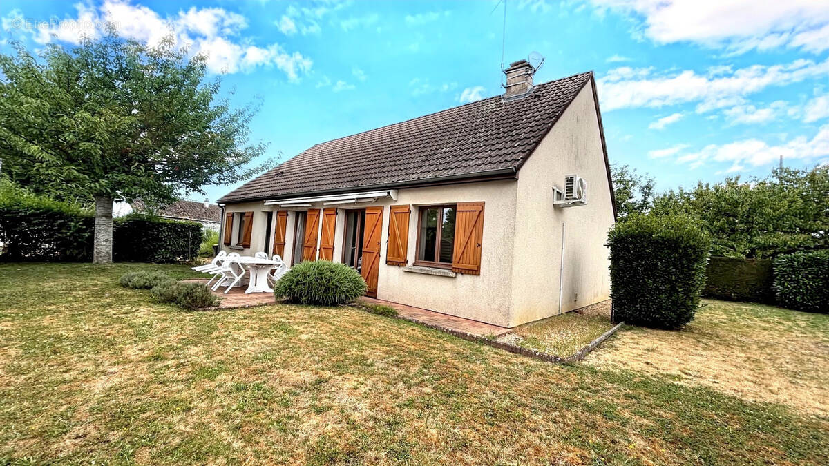 Maison à CLOYES-SUR-LE-LOIR
