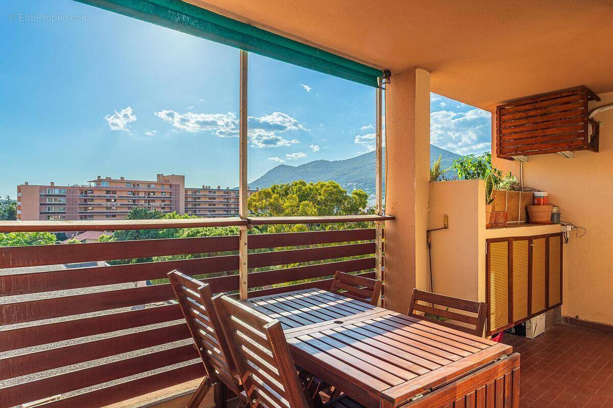 Appartement à LA VALETTE-DU-VAR