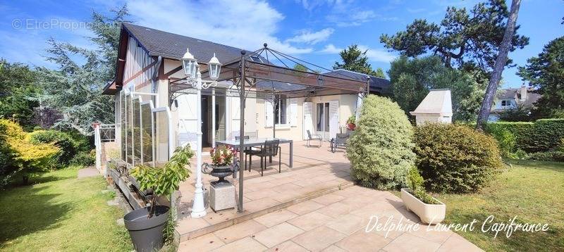 Maison à VARAVILLE