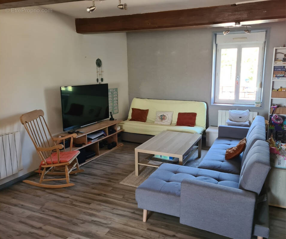 Maison à MABLY