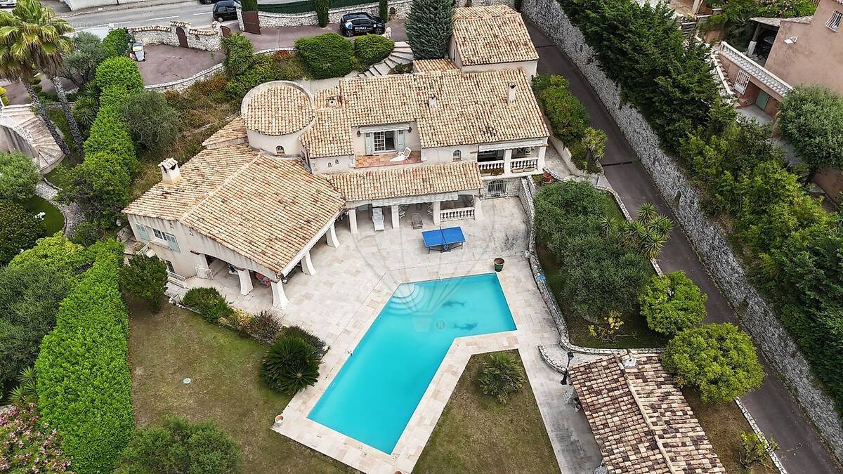 Maison à LA GAUDE