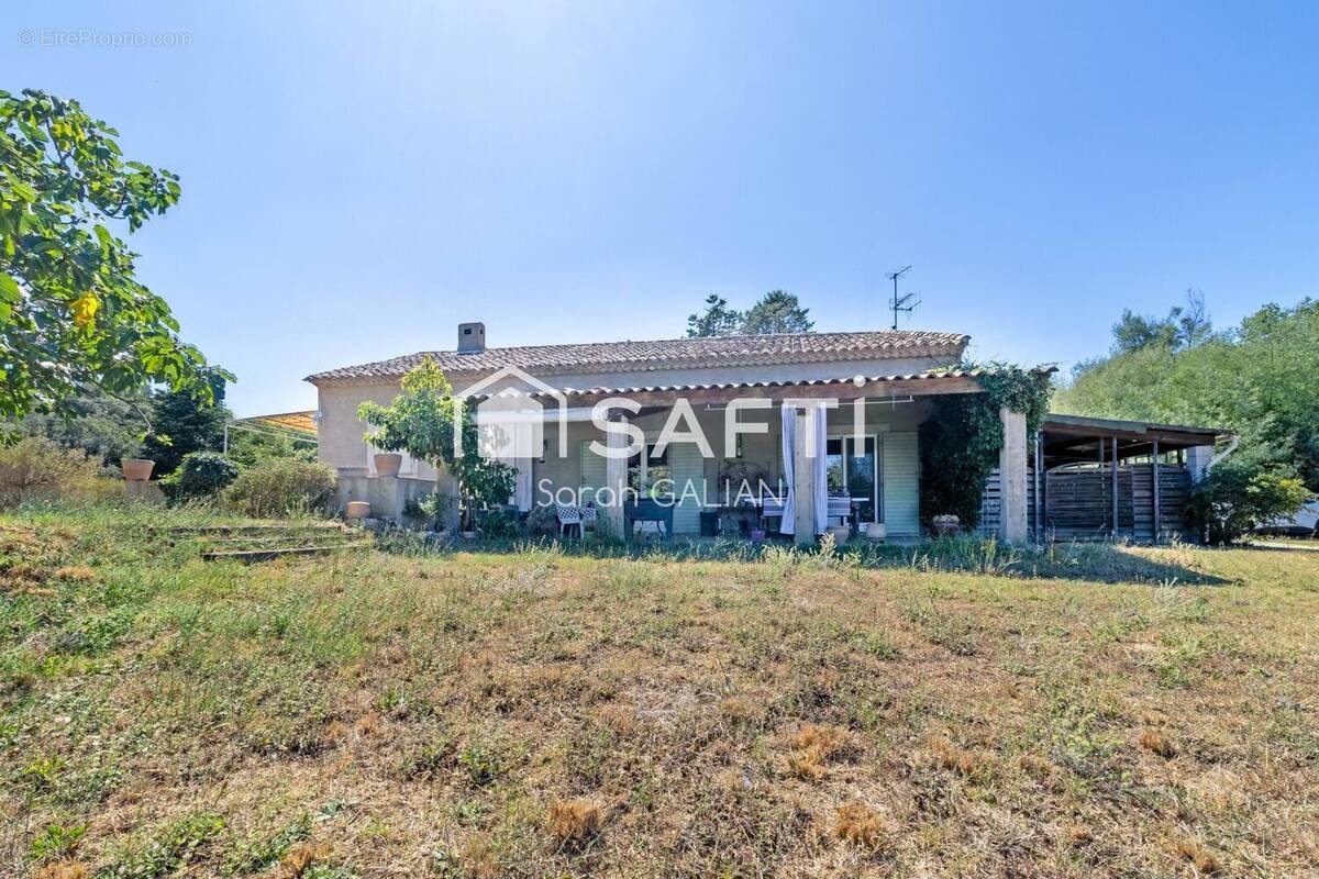Photo 1 - Maison à ROQUEBRUNE-SUR-ARGENS