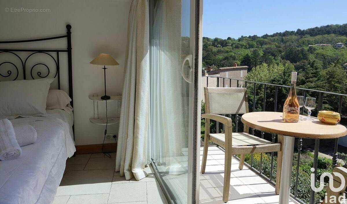 Photo 1 - Maison à LA GARDE-FREINET