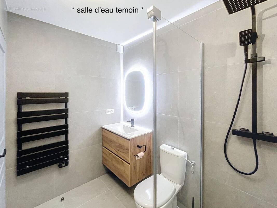 Photo 1 - Appartement à BAGNOLS-EN-FORET