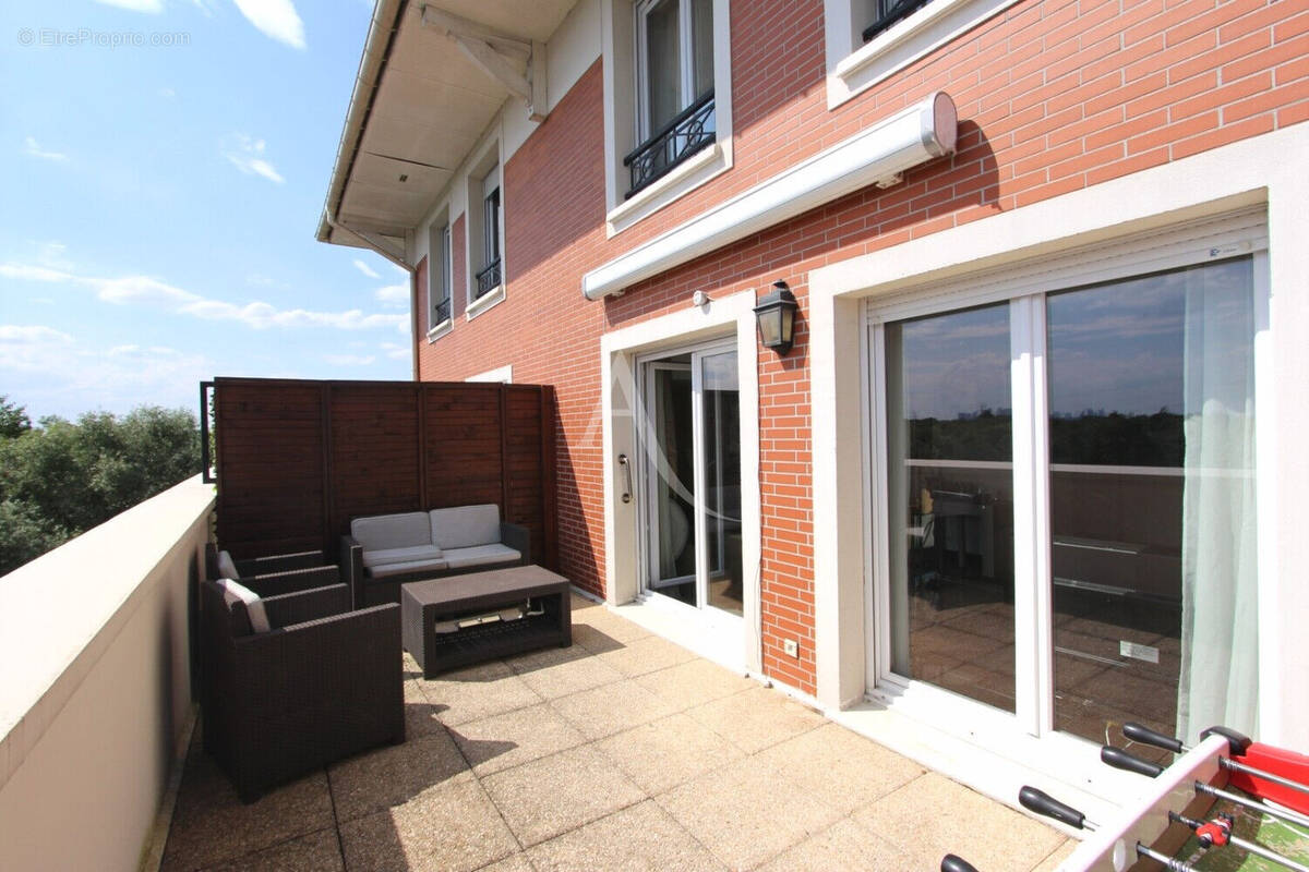 Appartement à VILLENEUVE-LA-GARENNE