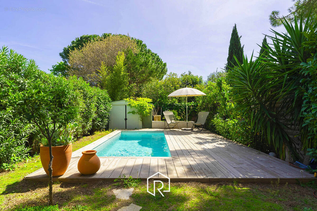 Appartement à MARSEILLE-12E
