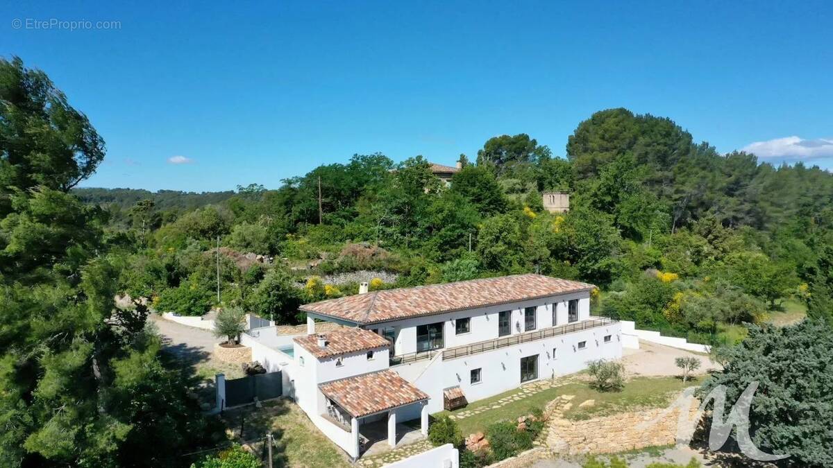 Maison à BARJOLS
