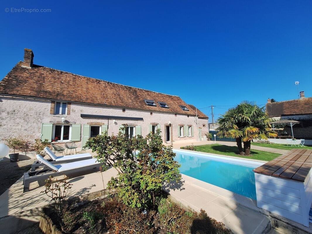 Maison à FONTAINEBLEAU