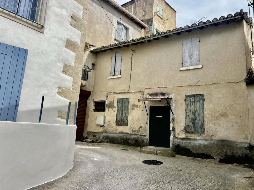 Maison à SAINT-GILLES