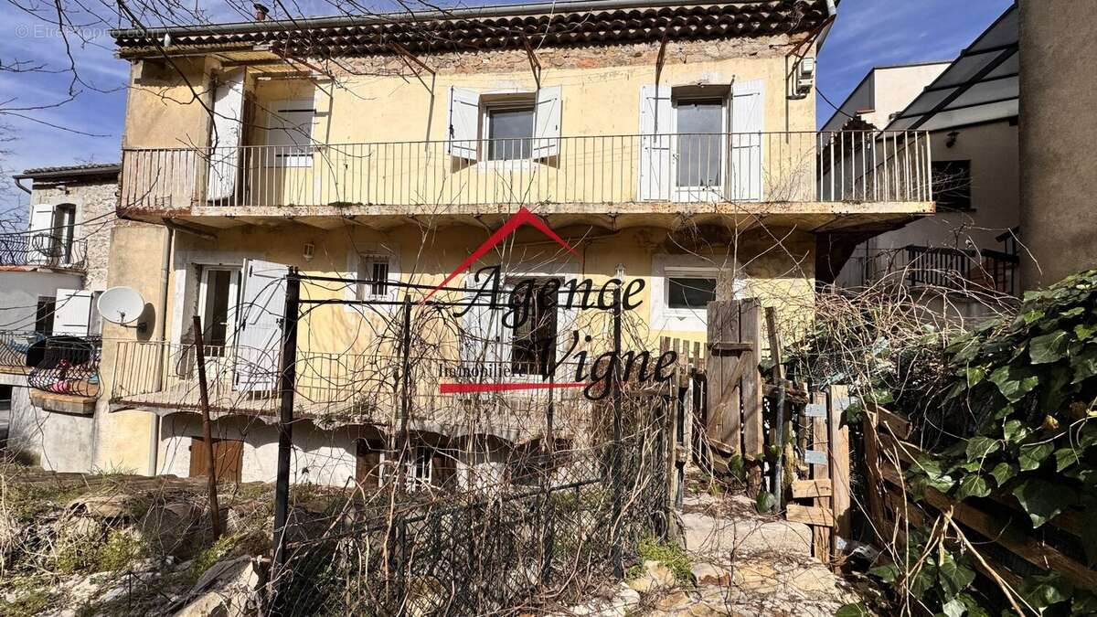 Maison à MOLIERES-SUR-CEZE