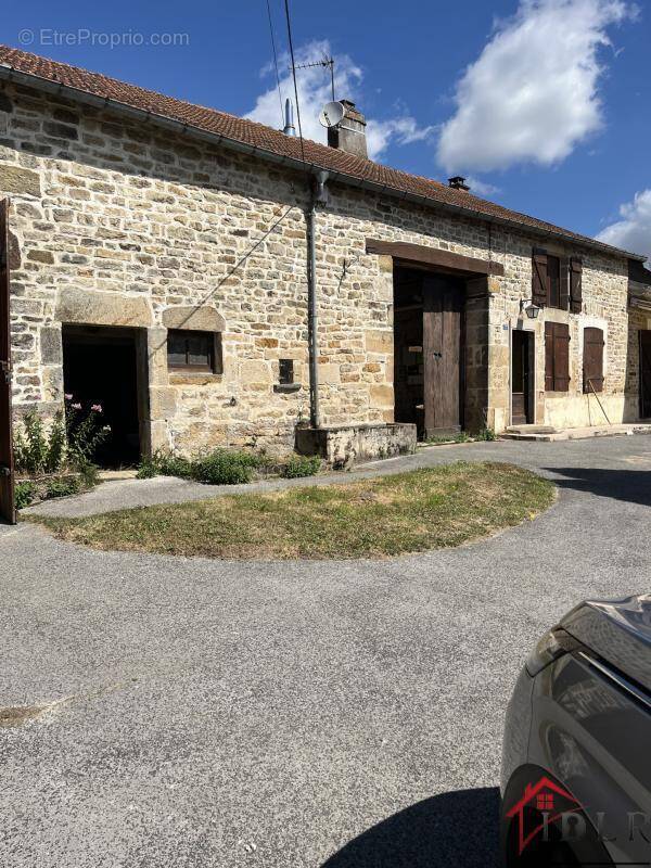 Maison à ROUGEUX