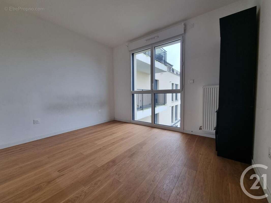 Appartement à SAINT-MAUR-DES-FOSSES