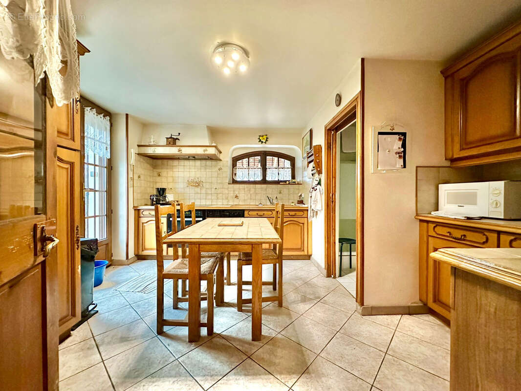 Maison à VERNEUIL-EN-HALATTE