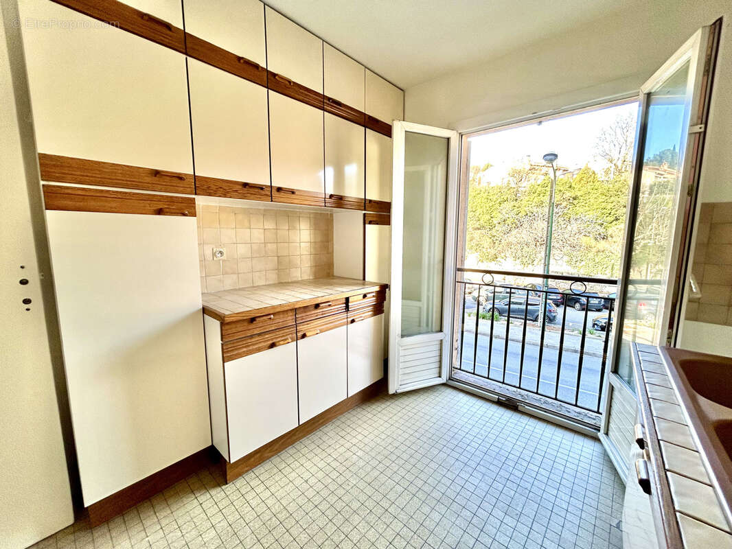 Appartement à PEYMEINADE