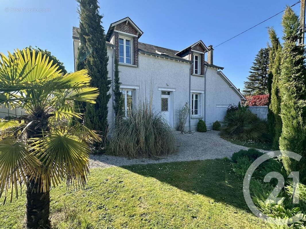 Maison à BROU