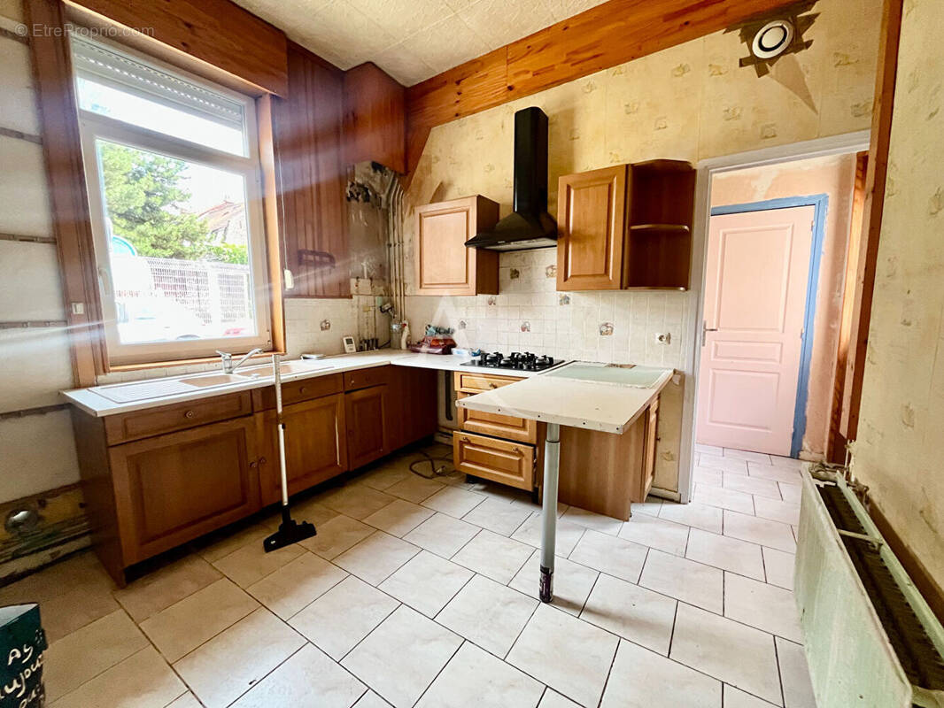 Maison à CROIX