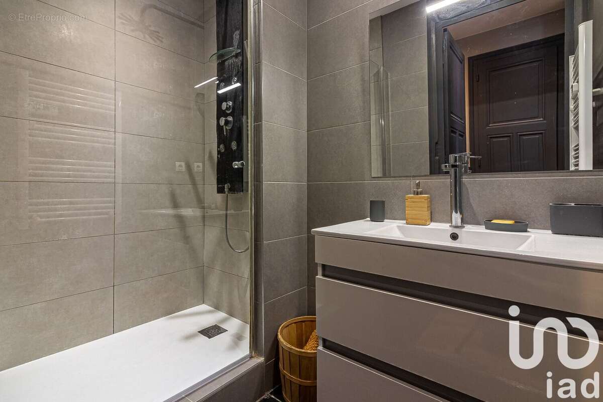 Photo 4 - Appartement à LYON-8E