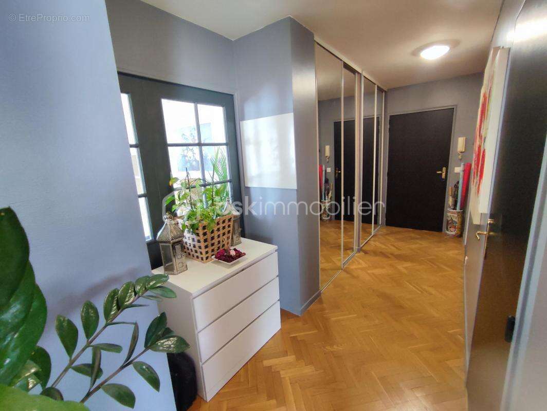 Appartement à SAVIGNY-SUR-ORGE