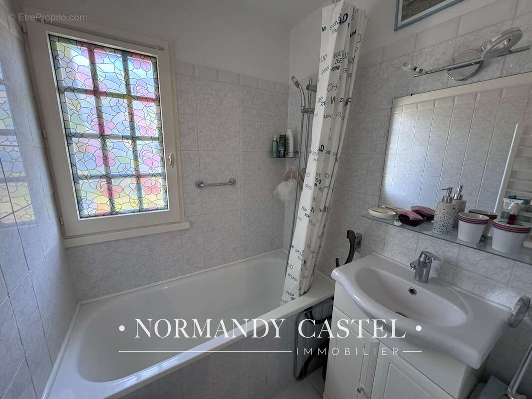 Appartement à TROUVILLE-SUR-MER
