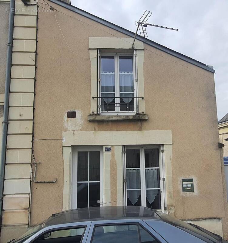 Photo 1 - Maison à CHATELLERAULT