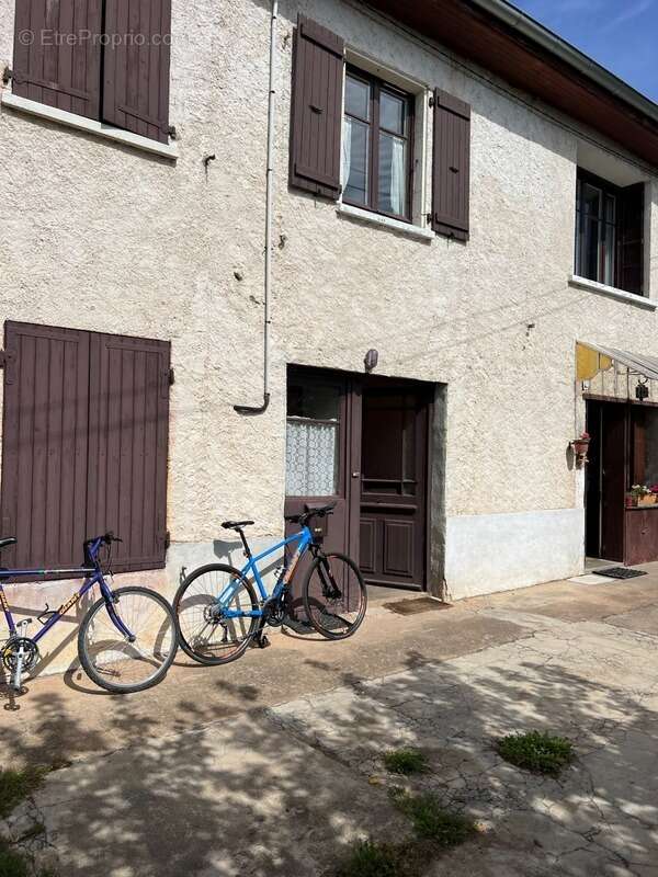 Appartement à CHARLIEU