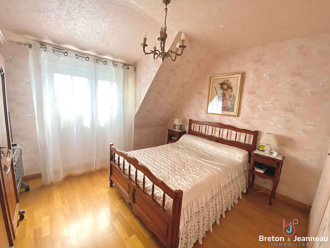 Maison à LECOUSSE