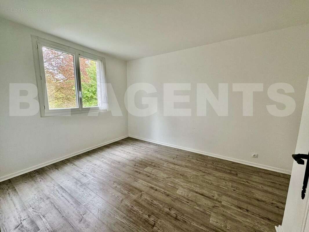 3 - Appartement à MAURECOURT
