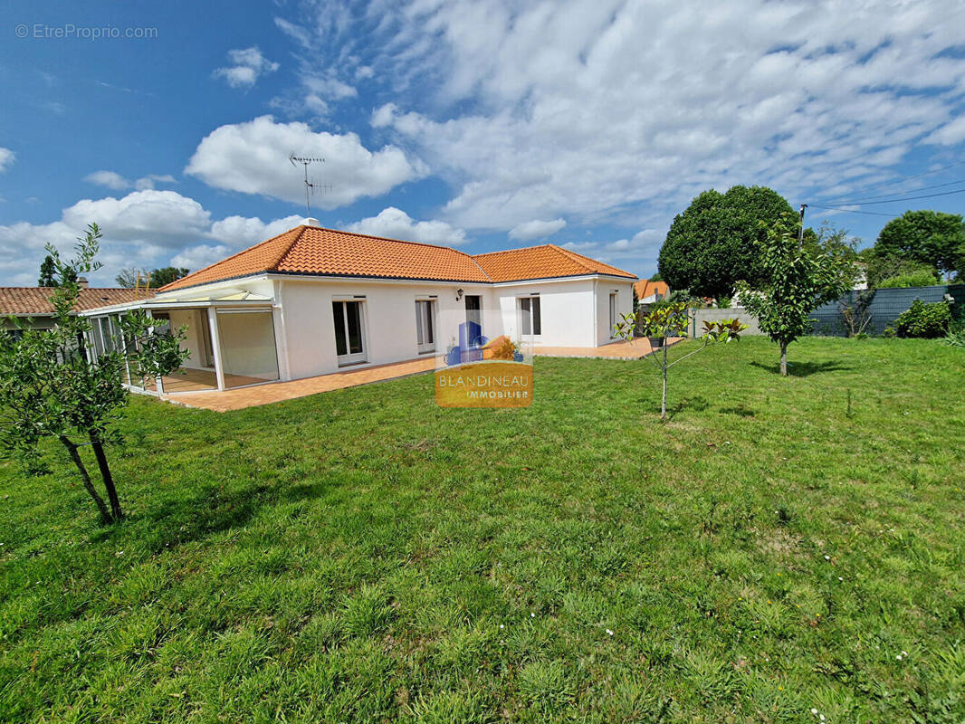 Maison à BOUGUENAIS